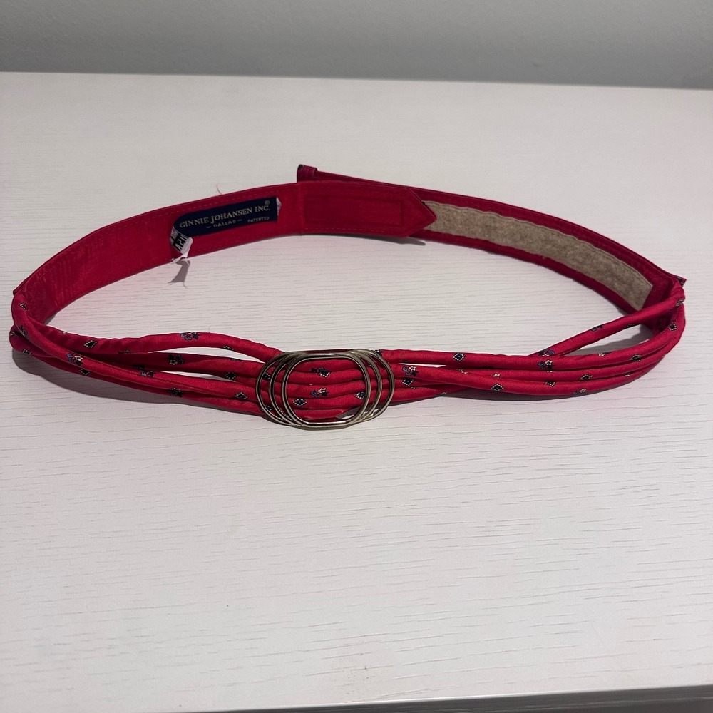 Ginnie Johansen Inc Vintage Red Fabric Multi Strand Belt Gold Rings Made in USA